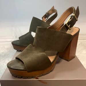 Chunky Platform Olive Green Sandal